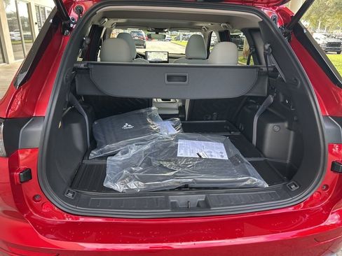 New 2025 Mitsubishi Outlander SE image 34