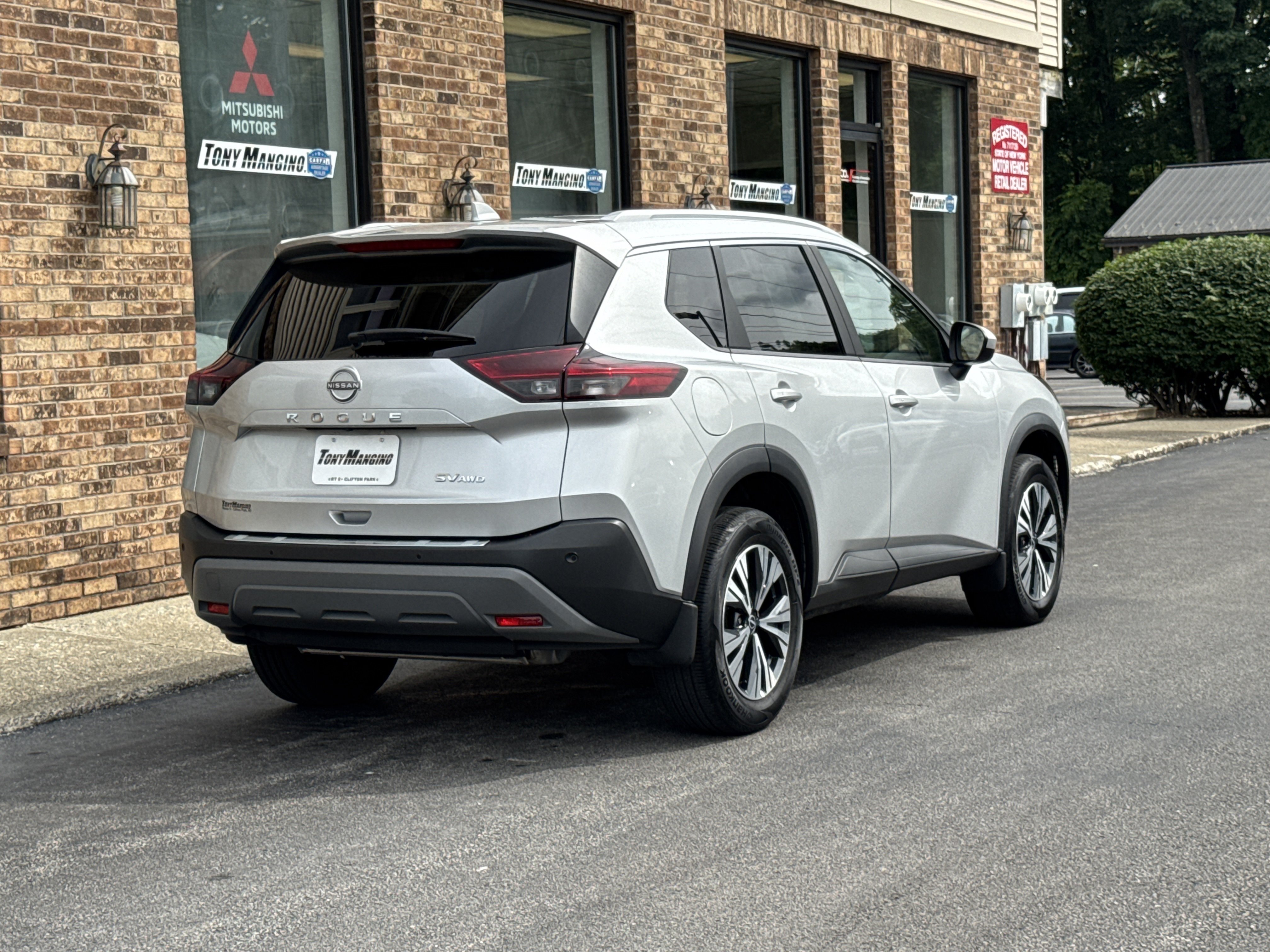 Used 2023 Nissan Rogue SV w/ SV Premium B Package AWD/4WD image 8