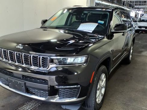 Used 2023 Jeep Grand Cherokee L Limited w/ Luxury Tech Group II AWD/4WD image 2