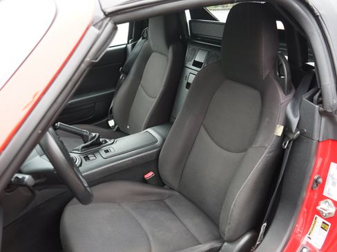 Used 2011 MAZDA MX-5 Miata Touring w/ Suspension Pkg RWD image 14
