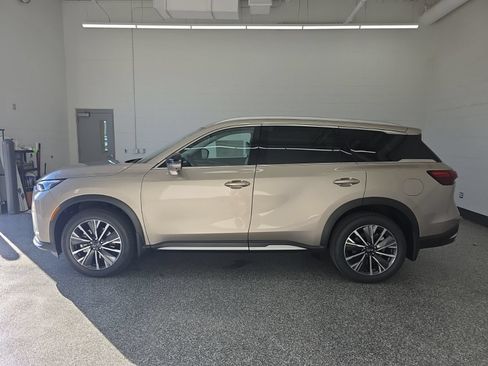 Certified 2026 INFINITI QX60 Luxe w/ Cargo Package AWD/4WD image 2