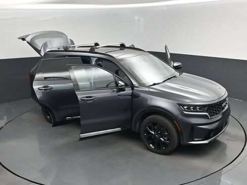 Used 2022 Kia Sorento SX AWD/4WD image 19