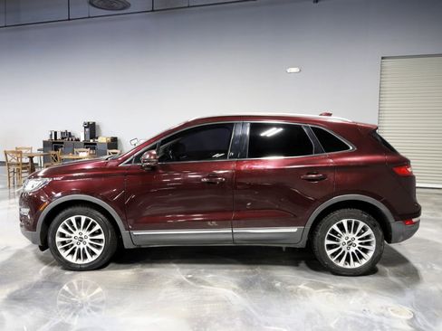 Used 2017 Lincoln MKC Reserve image 4