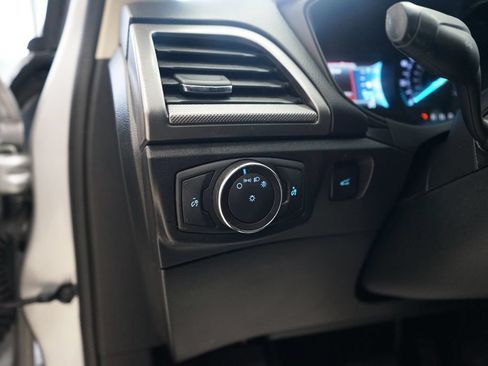 Used 2018 Ford Fusion SE w/ Fusion SE Technology Package FWD image 28