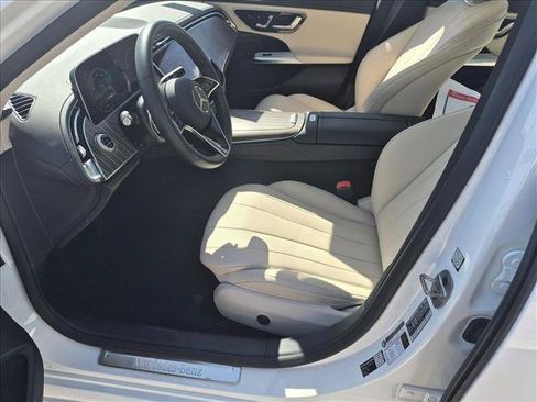Used 2026 Mercedes-Benz E 350 4MATIC Sedan image 14