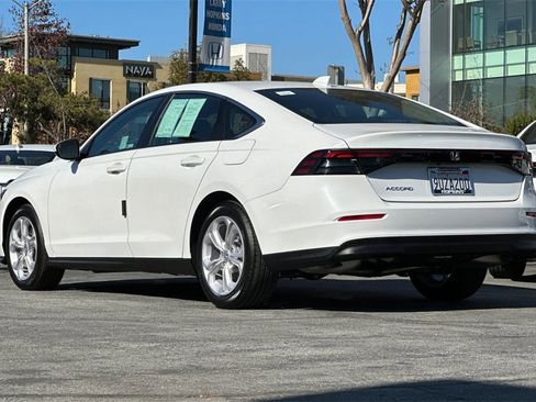 Certified 2025 Honda Accord LX image 5