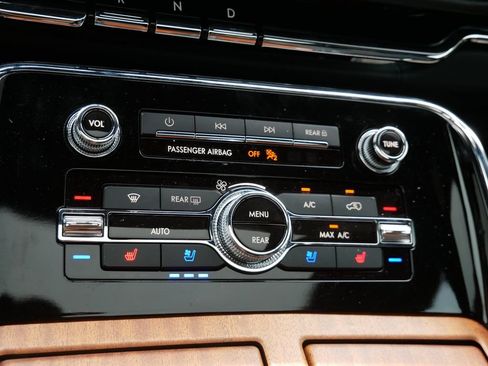 Used 2024 Lincoln Navigator Black Label AWD/4WD image 24