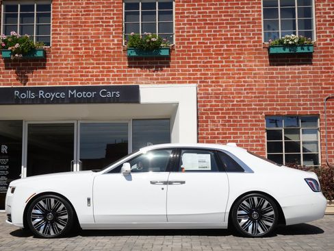 New 2027 Rolls-Royce Ghost AWD/4WD image 3
