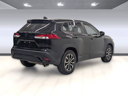 Used 2023 Toyota Corolla Cross S image 7