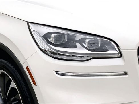 Used 2020 Lincoln Aviator Reserve w/ Equipment Group 202A AWD/4WD image 24