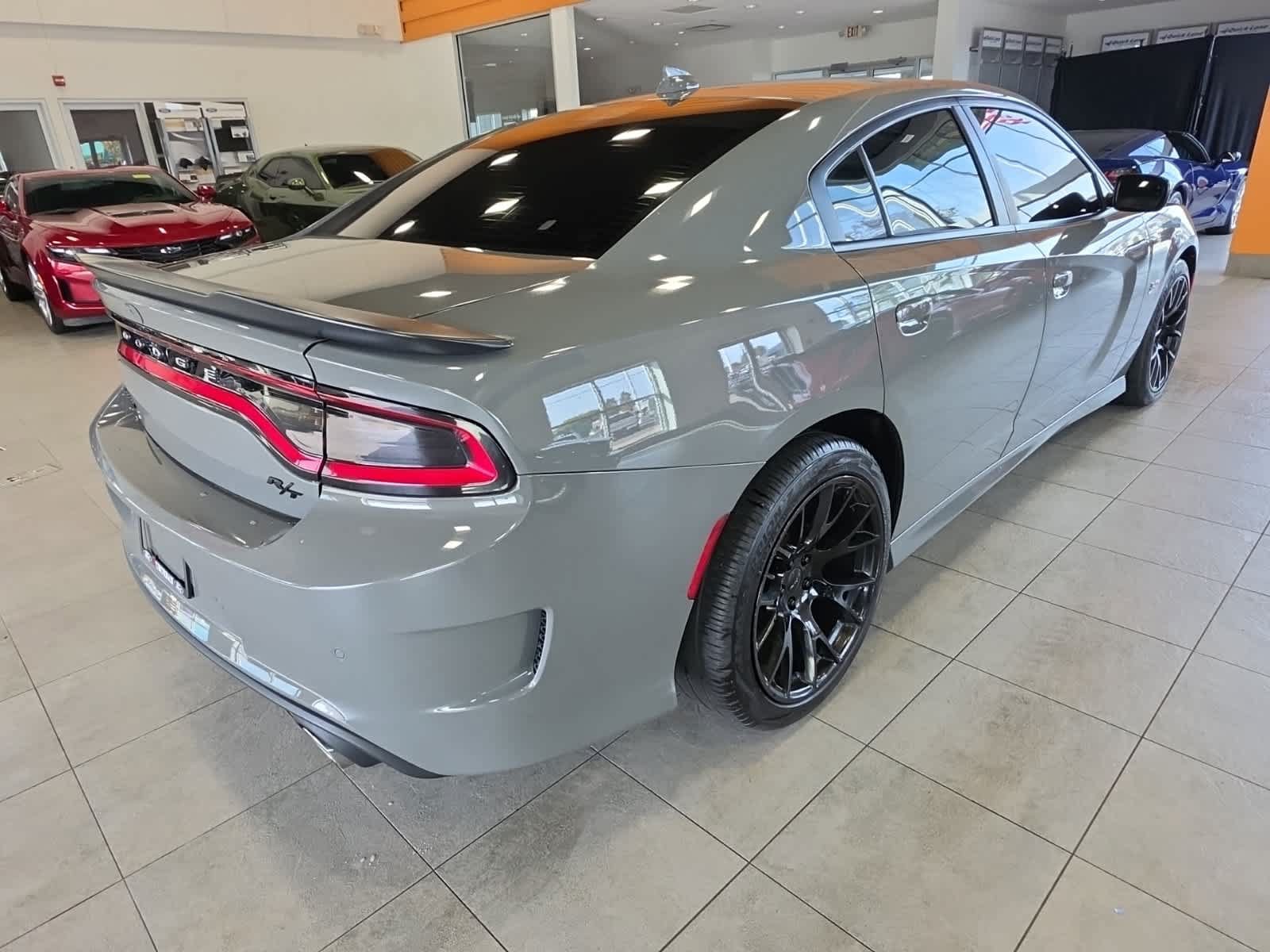 Used 2019 Dodge Charger R/T w/ Driver Confidence Group RWD image 7