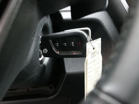 Used 2024 Toyota Camry SE FWD image 17