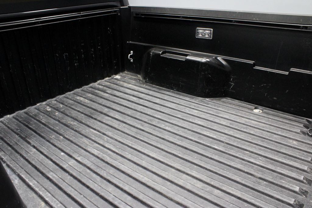 Used 2025 Toyota Tacoma TRD Sport AWD/4WD image 12