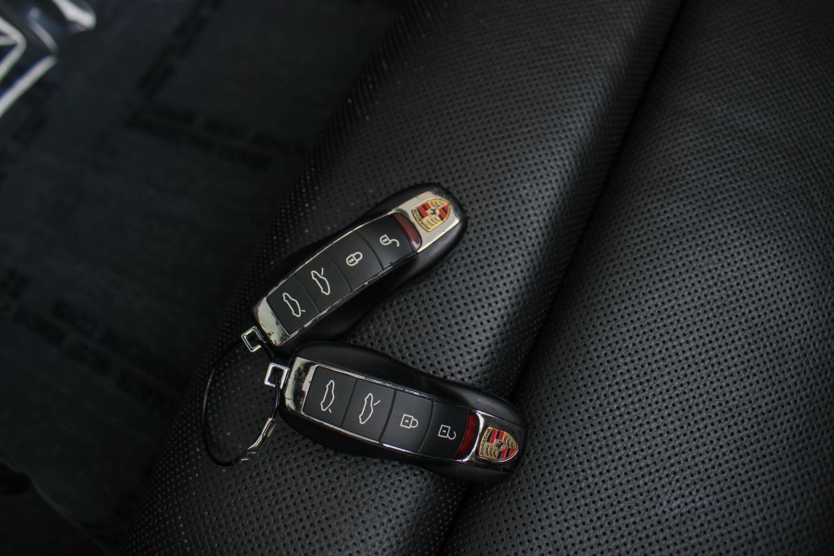 Used 2018 Porsche 718 Boxster S RWD image 33