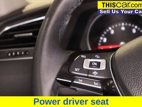 Used 2020 Volkswagen Tiguan SE FWD image 16