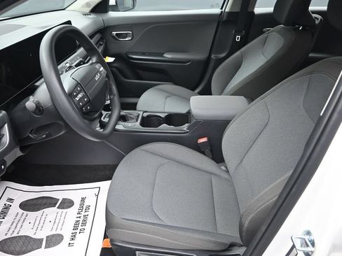 New 2025 Kia K4 FWD image 14