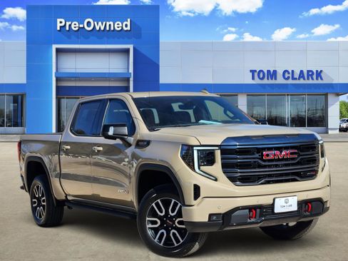 Certified 2022 GMC Sierra 1500 AT4 w/ AT4 Premium Package image 1