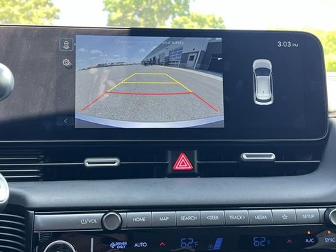 Used 2025 Hyundai Ioniq 5 SE AWD/4WD image 18