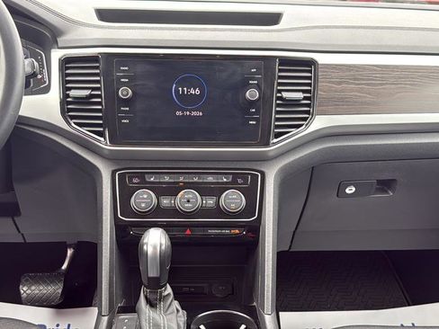 Used 2023 Volkswagen Atlas SE AWD/4WD image 18