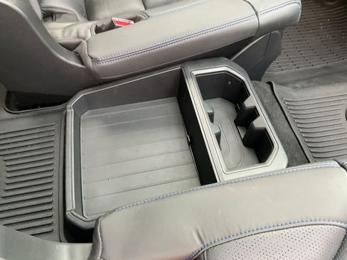 Used 2025 Toyota Sequoia Platinum image 19