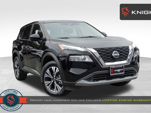 Used 2023 Nissan Rogue SV image 1