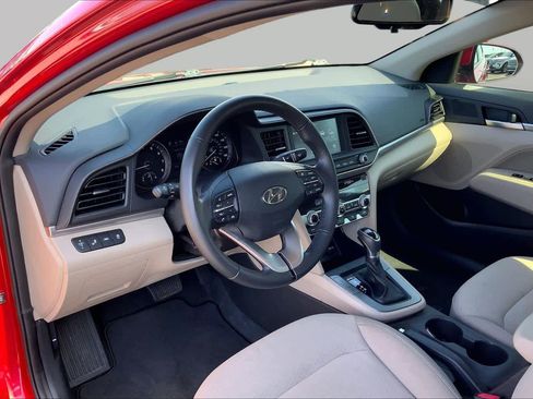Used 2020 Hyundai Elantra Value Edition FWD image 17