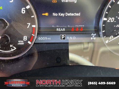 Used 2025 Nissan Frontier SV w/ SV Convenience Package image 5