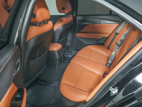 Used 2025 Cadillac CT4 Premium Luxury image 12