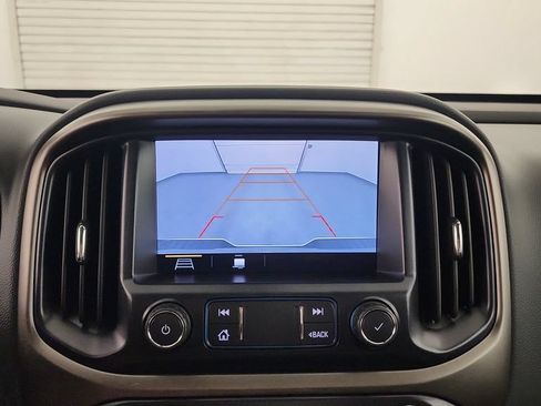 Used 2020 Chevrolet Colorado Z71 AWD/4WD image 24
