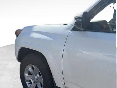 Used 2024 Toyota 4Runner SR5 Premium w/ Moonroof Package AWD/4WD image 31