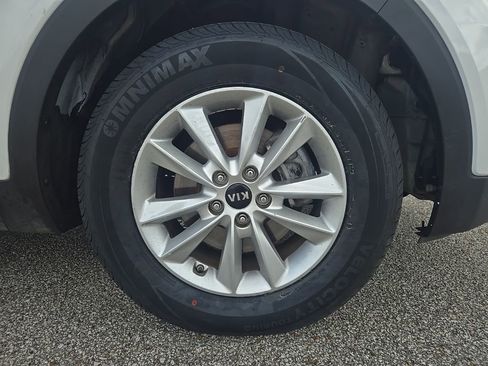 Used 2019 Kia Sorento FWD image 30