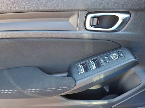 Used 2022 Honda Civic Sport image 12