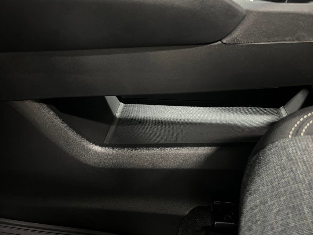 New 2027 GMC Terrain Elevation FWD image 26