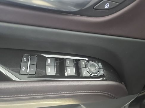 Certified 2023 Cadillac Escalade Sport Platinum w/ Heavy-Duty Trailer Package image 15