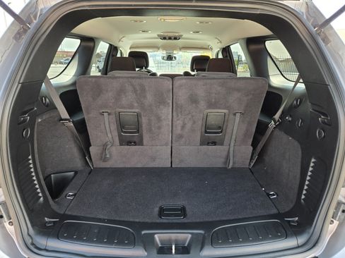 Used 2019 Dodge Durango SXT w/ 3rd Row Seating Group RWD image 11