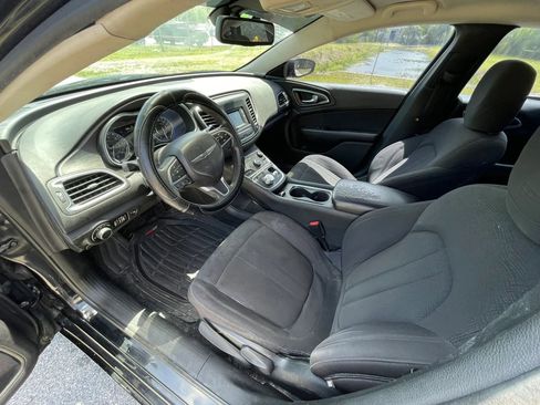 Used 2015 Chrysler 200 Limited FWD image 21