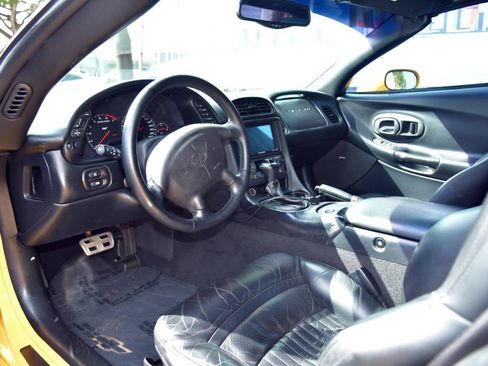 Used 2003 Chevrolet Corvette Coupe w/ Preferred Equipment Group image 13