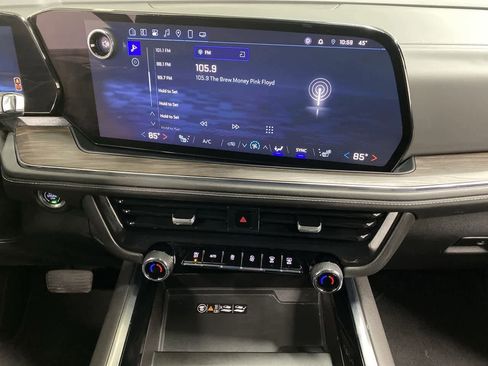 Used 2025 Chevrolet Tahoe Z71 image 24