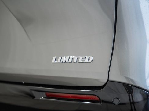 New 2026 Toyota Sienna Limited AWD/4WD image 8