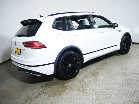 Used 2021 Volkswagen Tiguan SE R-Line AWD/4WD image 7