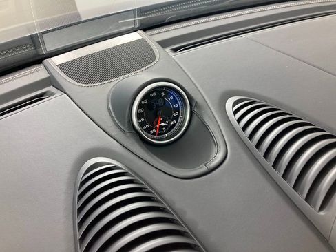 Certified 2025 Porsche 718 Cayman GT4 image 15