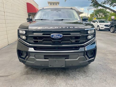 Used 2025 Ford Expedition Max Active AWD/4WD image 8