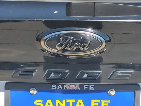 Used 2022 Ford Edge SE w/ Black Appearance Package AWD/4WD image 29