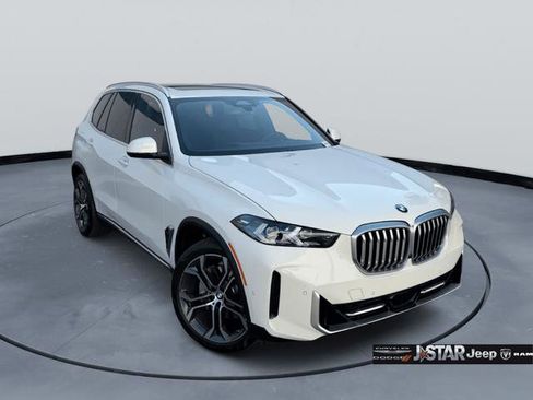 Used 2024 BMW X5 sDrive40i w/ Premium Package RWD image 5