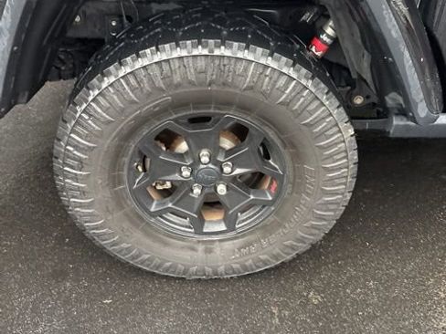 Used 2020 Jeep Gladiator Rubicon image 28