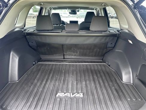 Used 2024 Toyota RAV4 XLE w/ Convenience Package AWD/4WD image 29