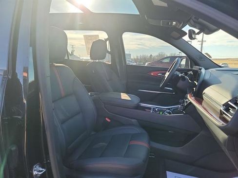 Used 2024 Chevrolet Traverse RS w/ LPO, Floor Liner Package image 25