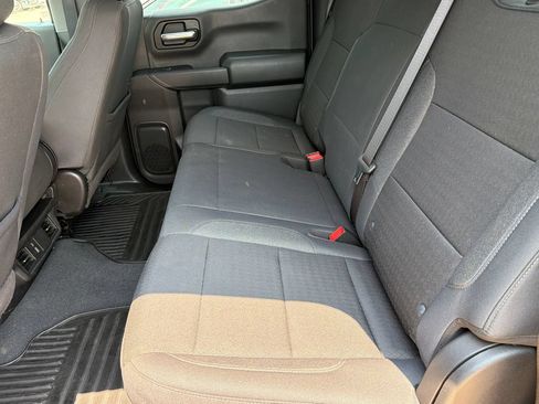 Used 2025 Chevrolet Silverado 1500 Custom Trail Boss w/ Turbomax Blackout Package AWD/4WD image 16