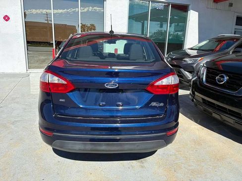 Used 2016 Ford Fiesta SE image 4