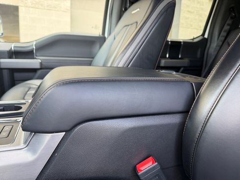 Used 2020 Ford F150 Platinum w/ Equipment Group 701A Luxury image 15